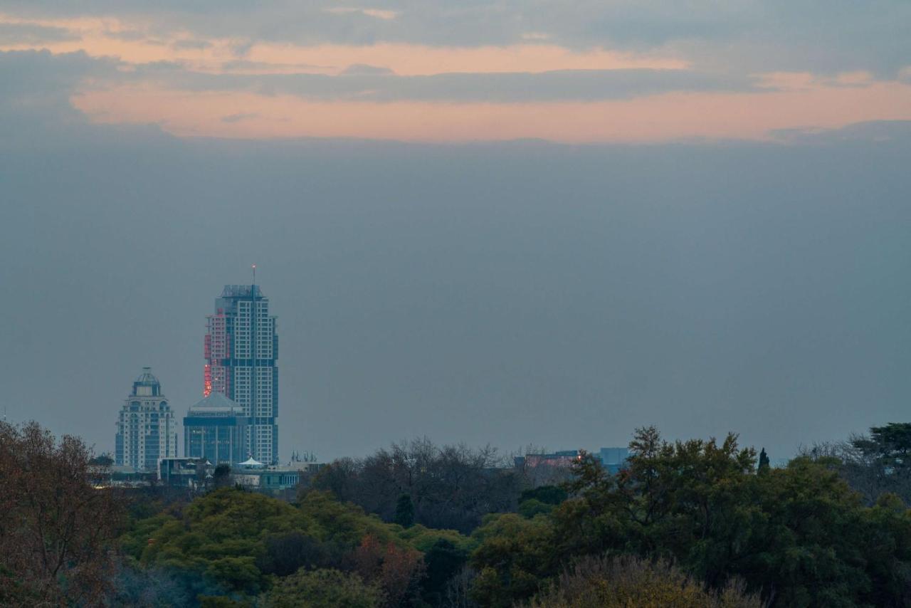 Radisson Red Hotel Johannesburg Rosebank Exteriör bild