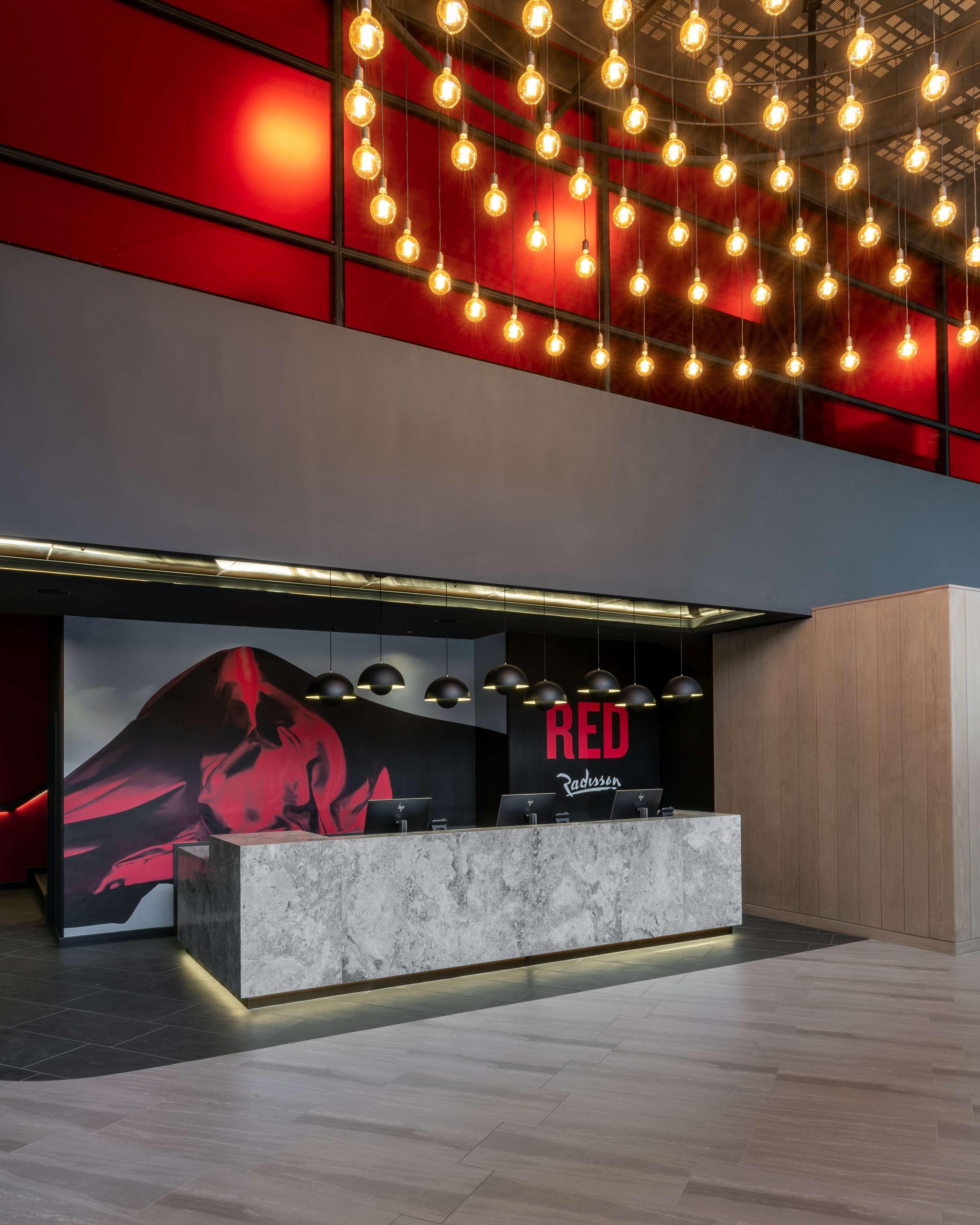Radisson Red Hotel Johannesburg Rosebank Exteriör bild