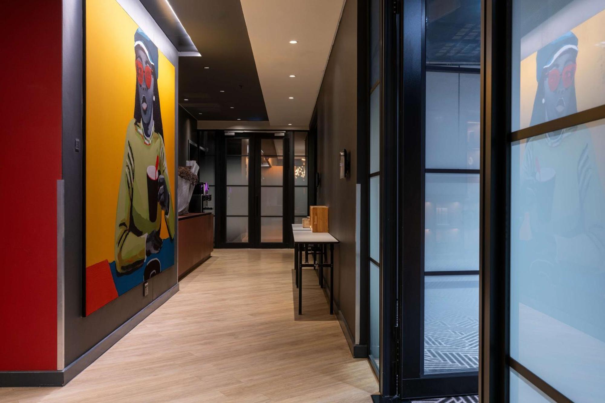 Radisson Red Hotel Johannesburg Rosebank Exteriör bild